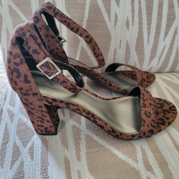 Leopard Print Suede Worthington Women's  Block Heels 3 Inch Barely Used - Picture 1 of 8